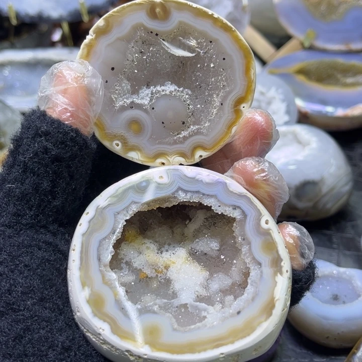 珠宝半成品水晶未镶嵌