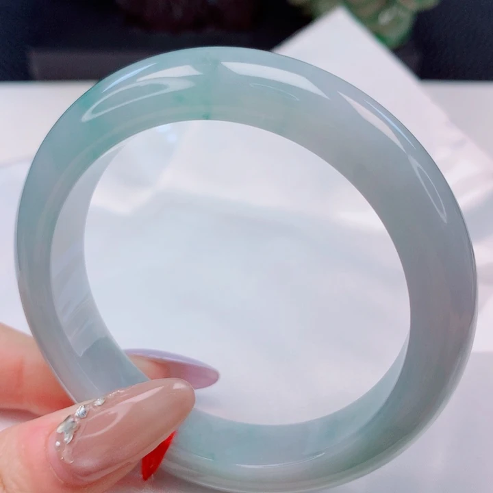 翡翠未镶嵌手镯55圈