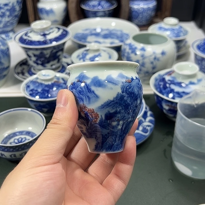 微瑕柴窑工笔山水花瓶杯