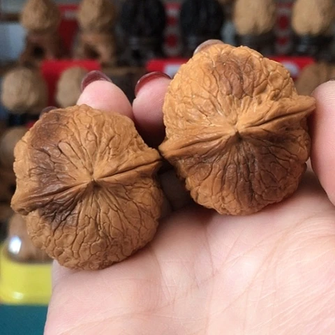 文玩核桃把件云南铁核桃