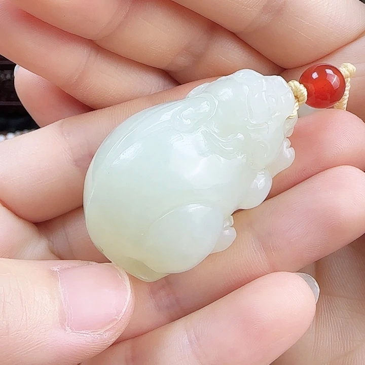 和田玉未镶嵌颈饰定制发货