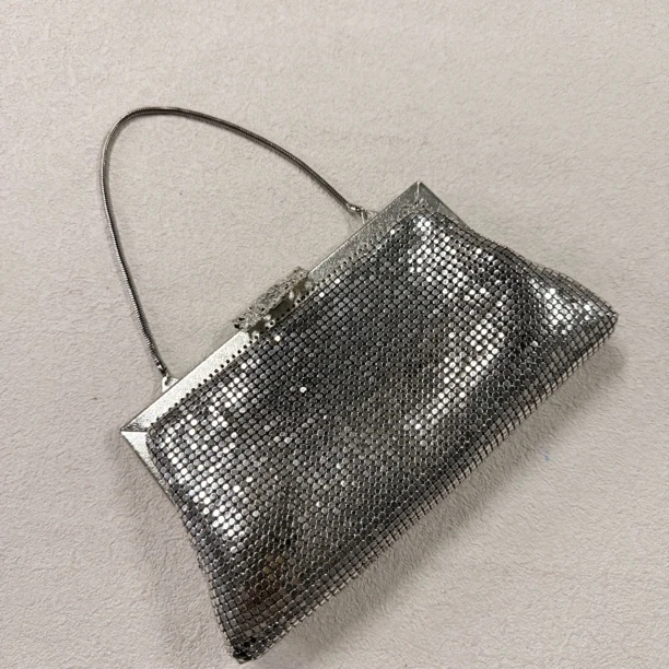 【六六中古】孤品精致晚宴款手拿包ab430尺寸22*3*12