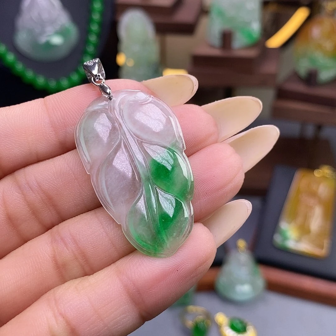 吊坠(赠链)未镶嵌翡翠