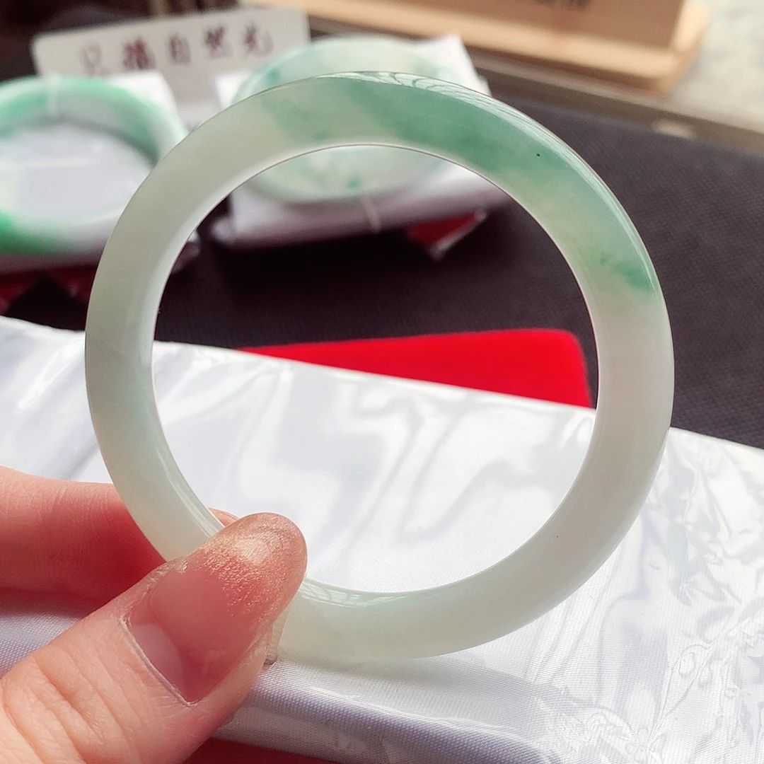 未镶嵌手镯翡翠翡翠