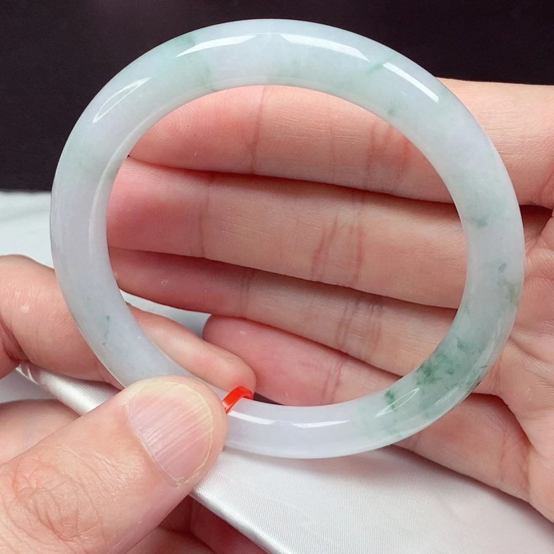 翡翠未镶嵌手镯56.8圈