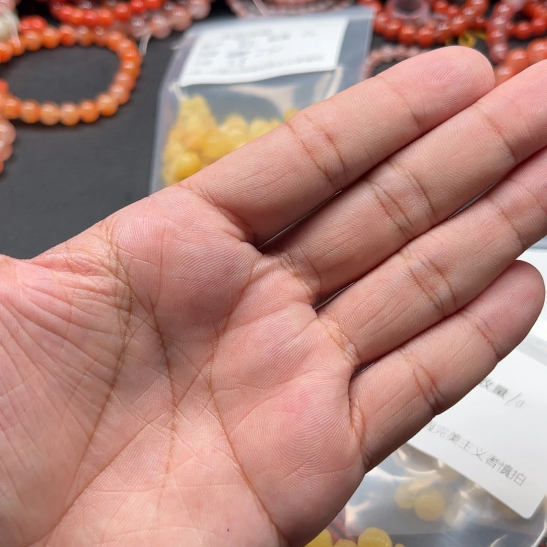 南红玛瑙未镶嵌颈饰芃****貓