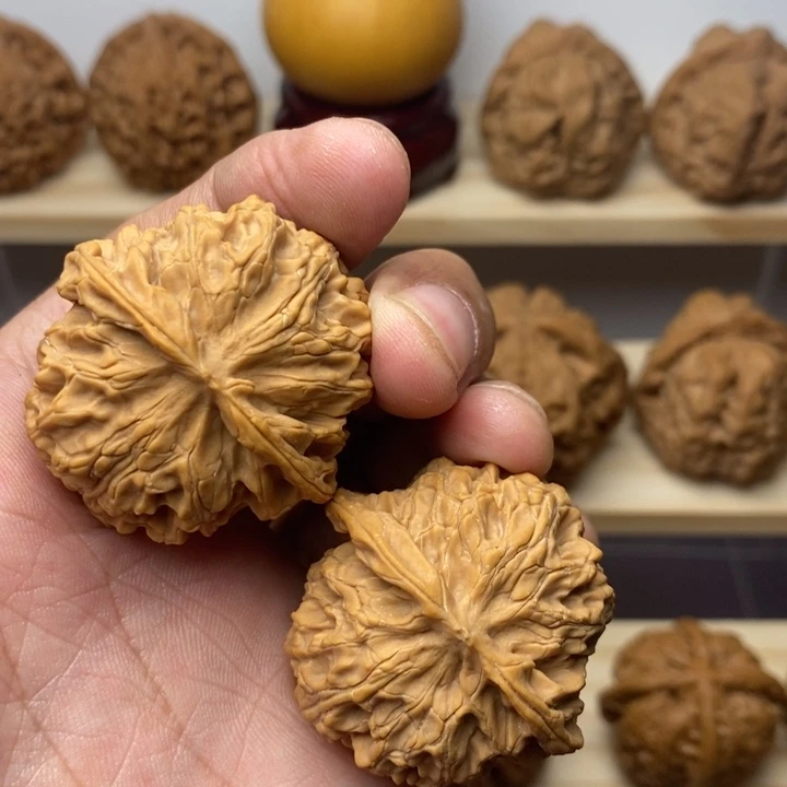 把件核桃38尺全品苹果园