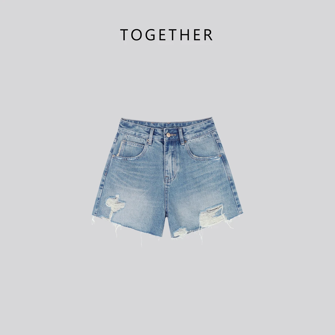 TOGETHER DW STUDIOS【 】无弹破洞显瘦简约阔腿牛仔短裤#T6030