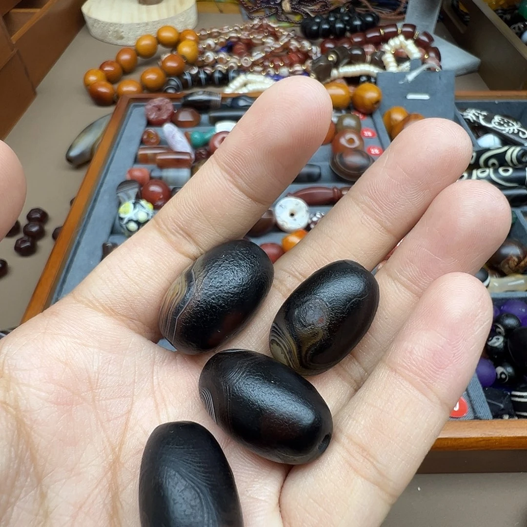 辉***子合金玛瑙/玉髓珠宝半成品