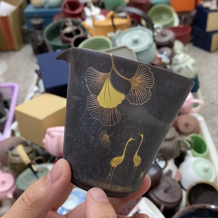 陶瓷艺术品及陶瓷壶壶