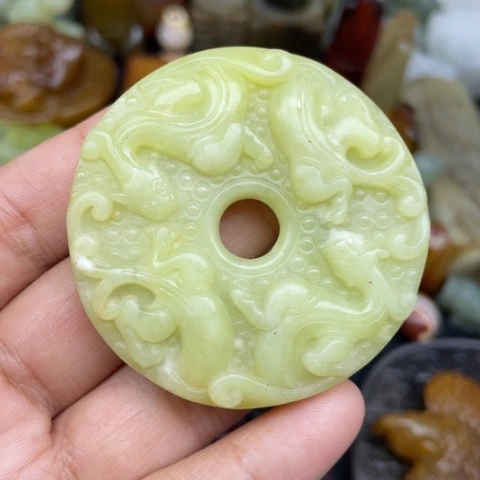 蛇纹石玉未镶嵌颈饰23