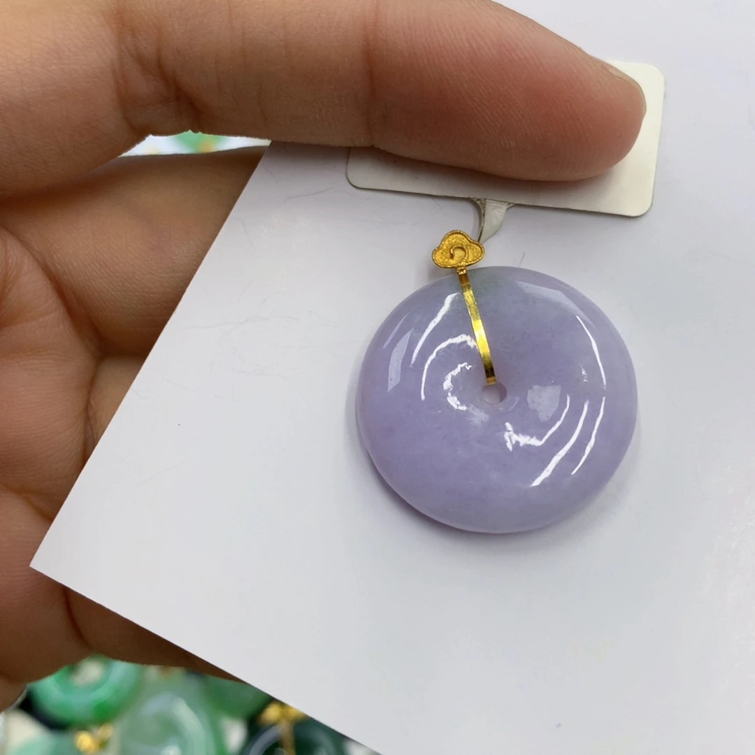翡翠18K金镶嵌颈饰翡翠