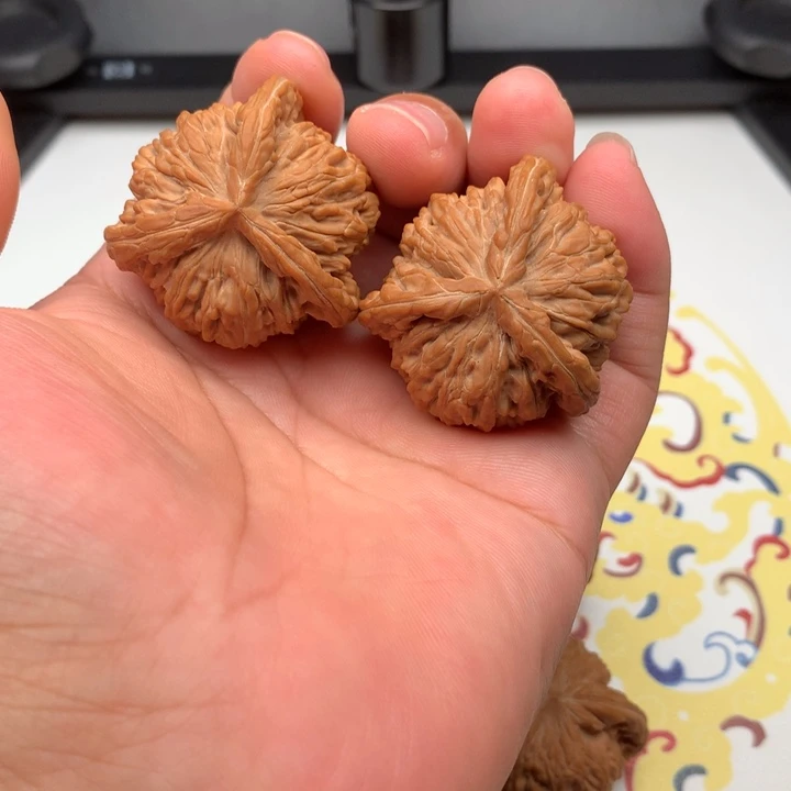 文玩核桃把件楼奔