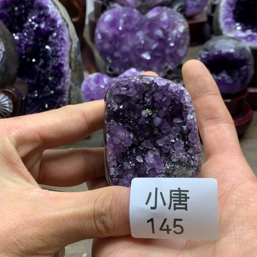 紫晶大型摆件（非配饰）未镶嵌