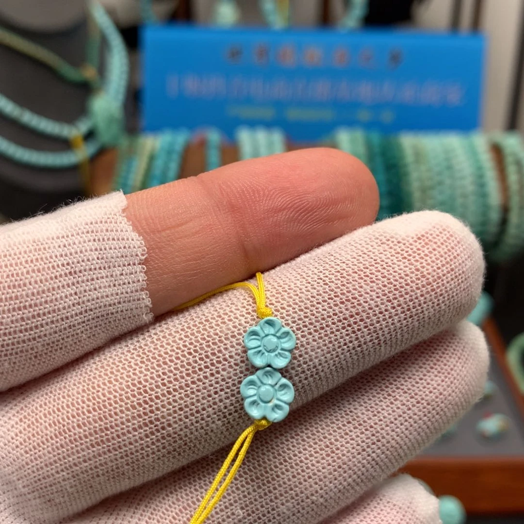 绿松石未镶嵌挂件