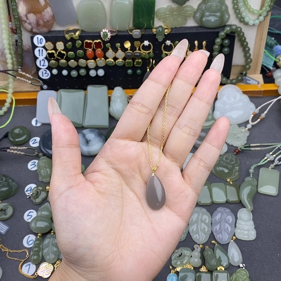 和田玉18K金镶嵌吊坠(不含链)