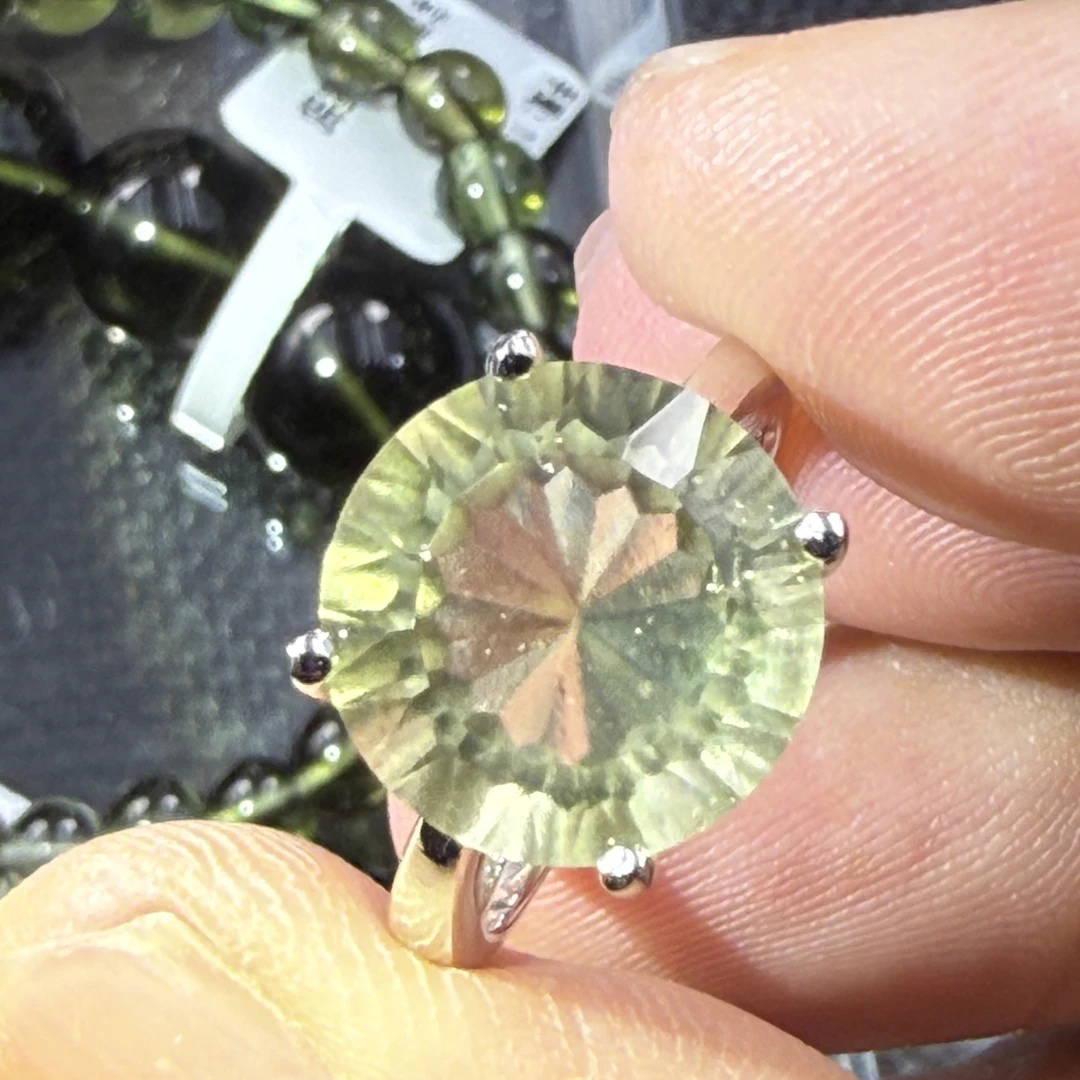 非金属玻璃戒指 利比亚天然玻璃纯手工饰品高透切面光明裸石戒指