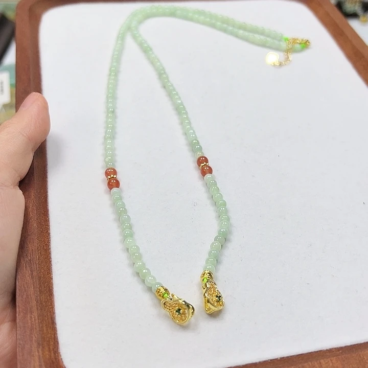 翡翠未镶嵌颈饰项链