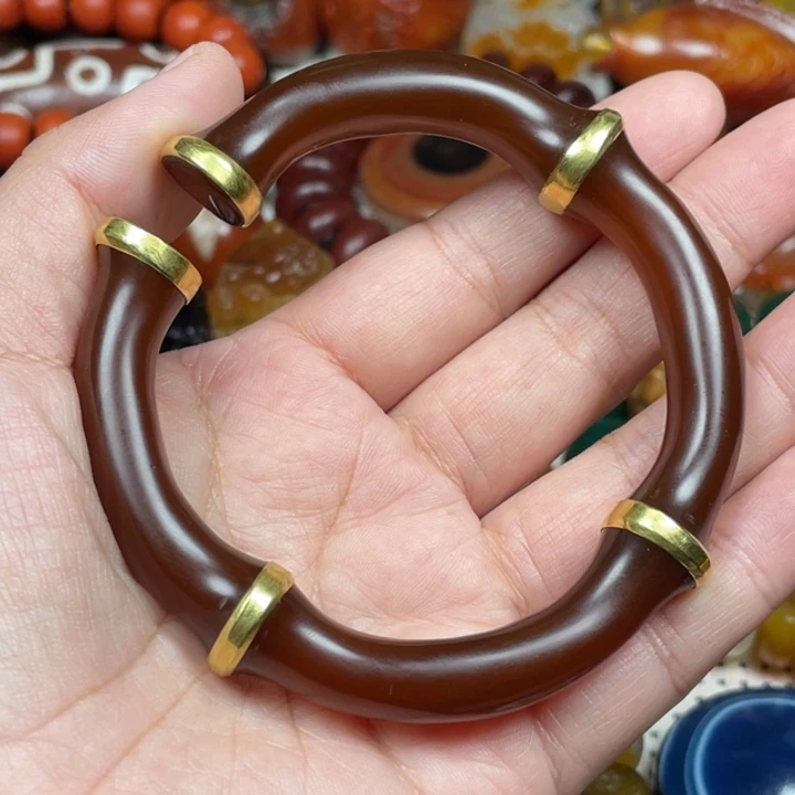 徐***哥玛瑙/玉髓未镶嵌颈饰