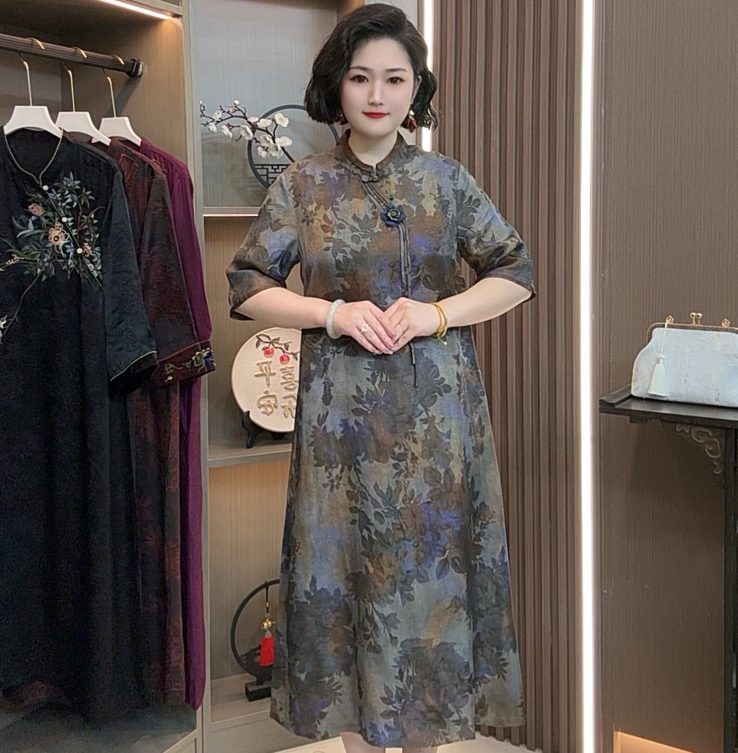 【兰黛】2025新款高端重磅时尚素雅新中式风格印花遮肉显瘦连衣裙