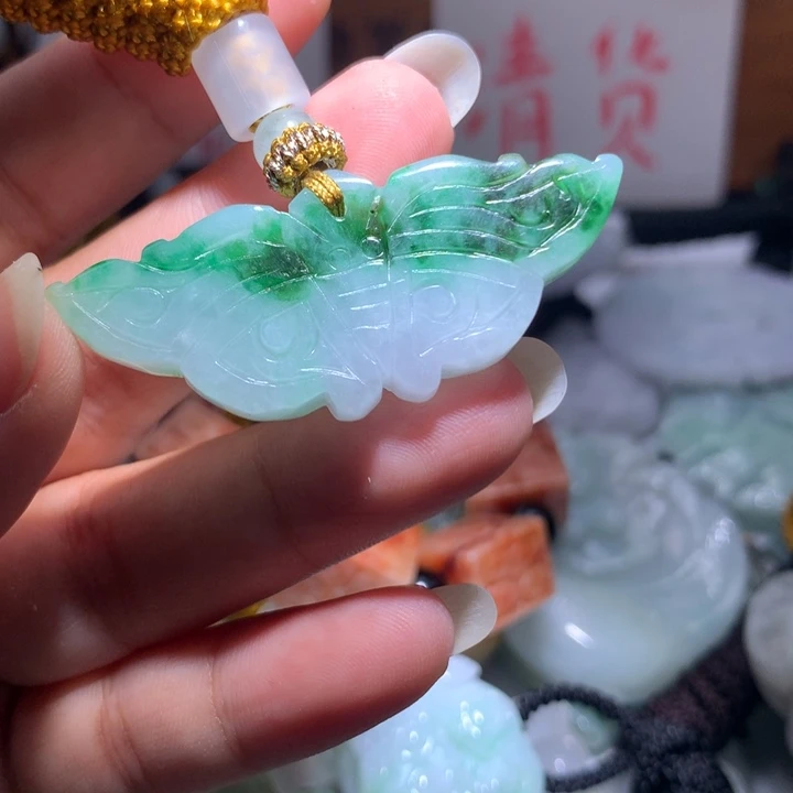 颈饰未镶嵌翡翠保真天然A货翡翠