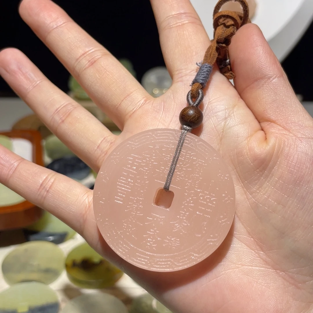 猫***鱼岫玉未镶嵌颈饰颈饰