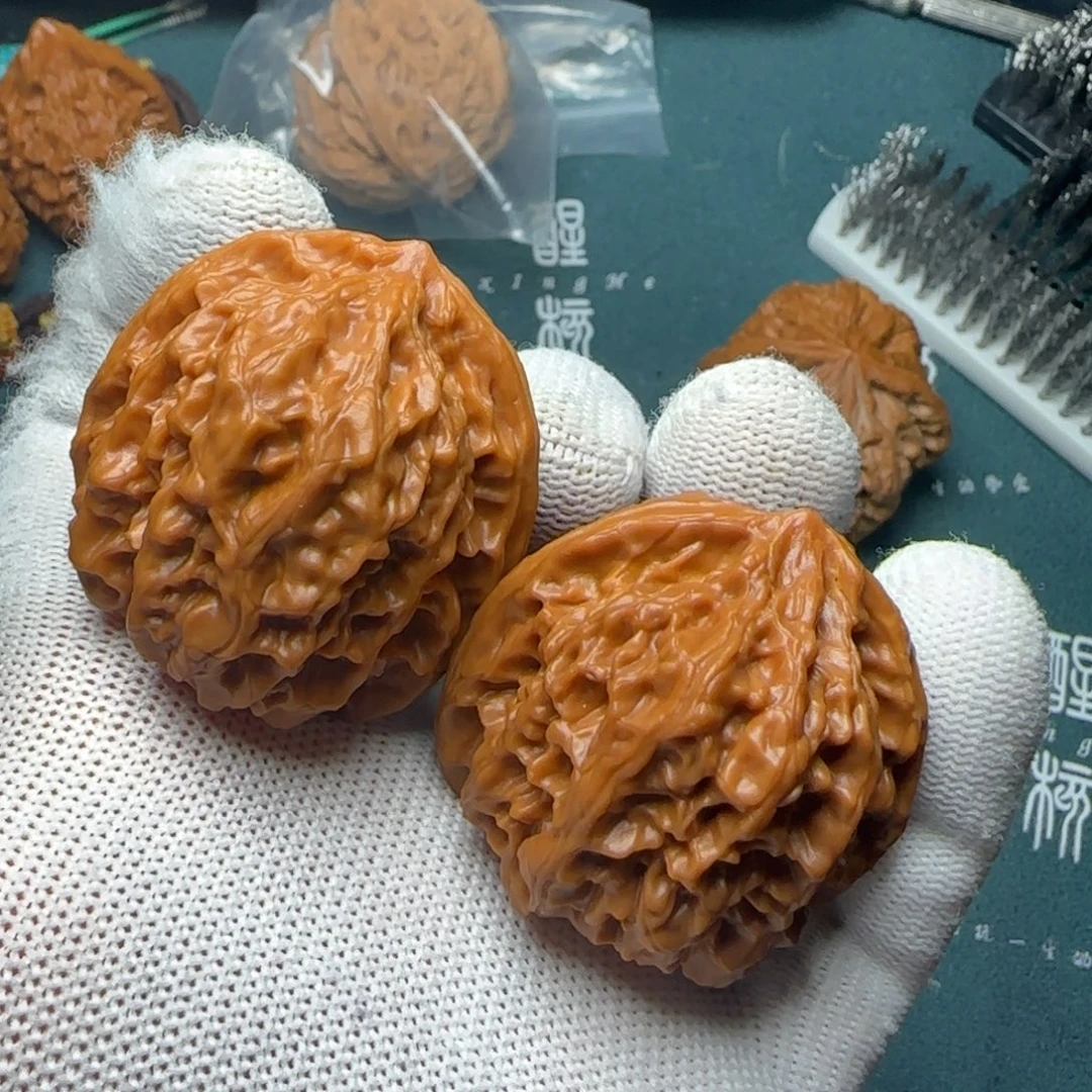 吊坠文玩核桃野牛