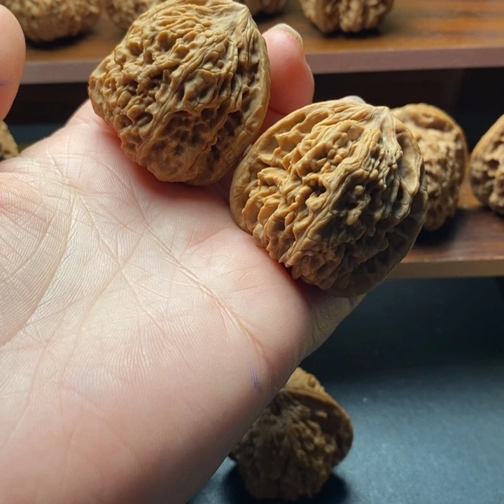 左***车全品无修42南疆石