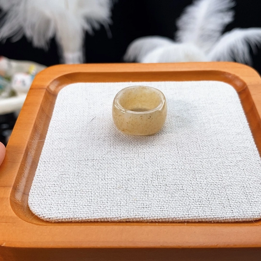 和田玉未镶嵌戒指r24桂花糖方圆16.9