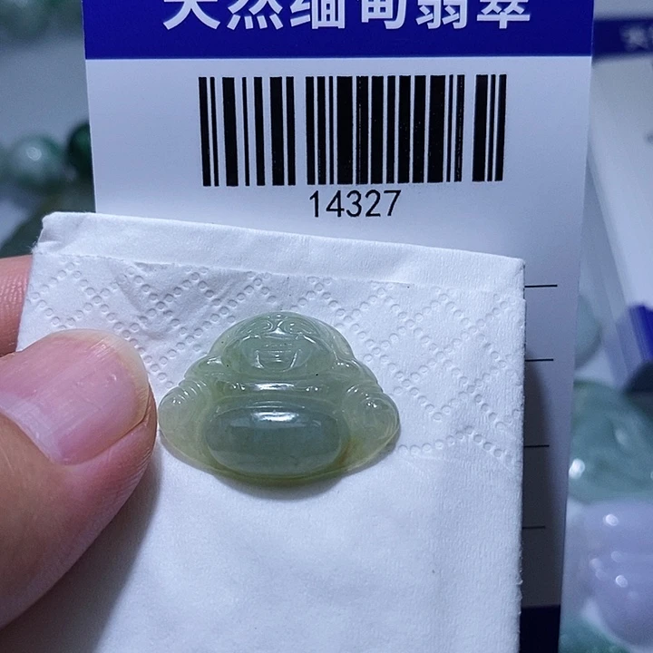 翡翠未镶嵌颈饰天光墟翡翠市场现金代购