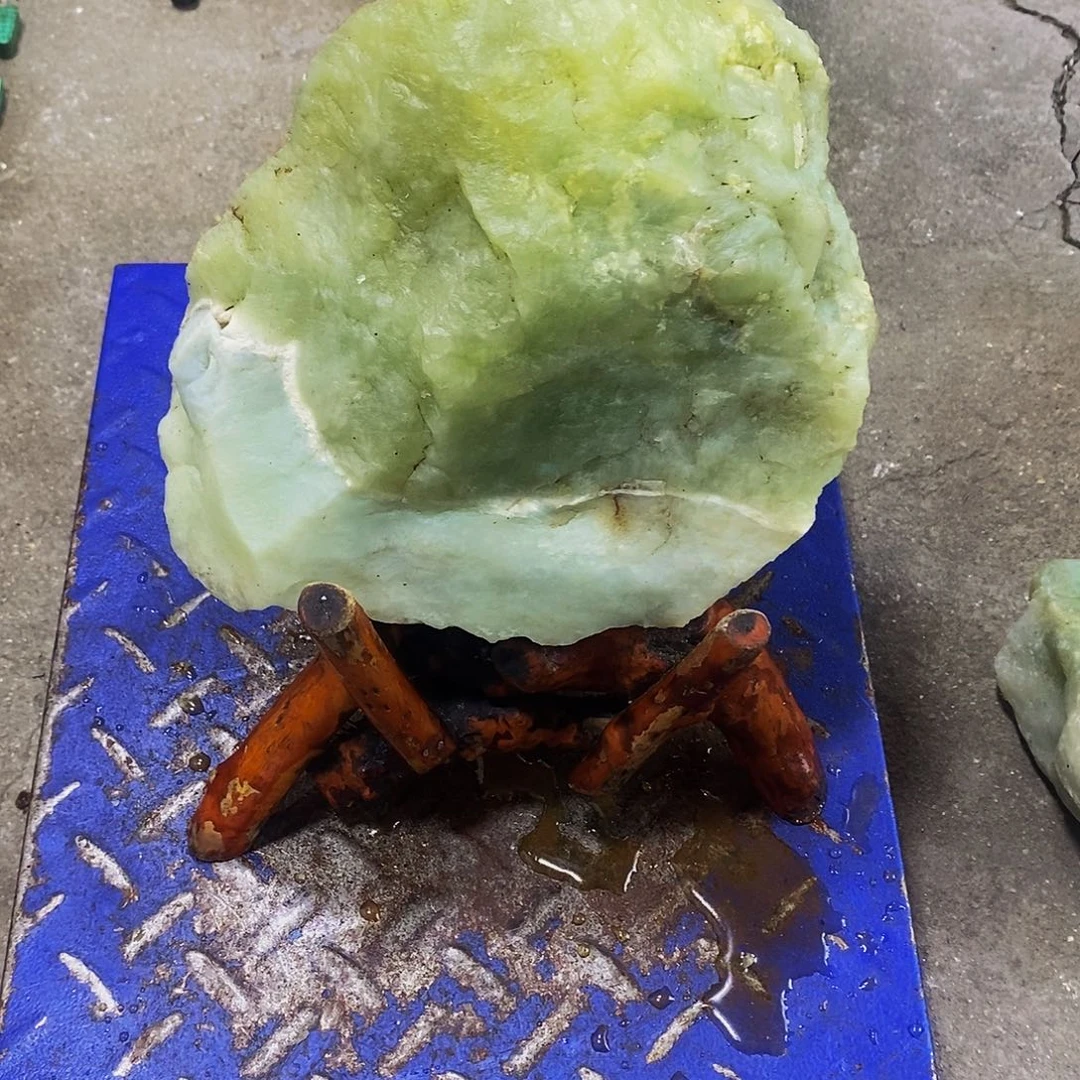 岫玉未镶嵌珠宝奇石@***光