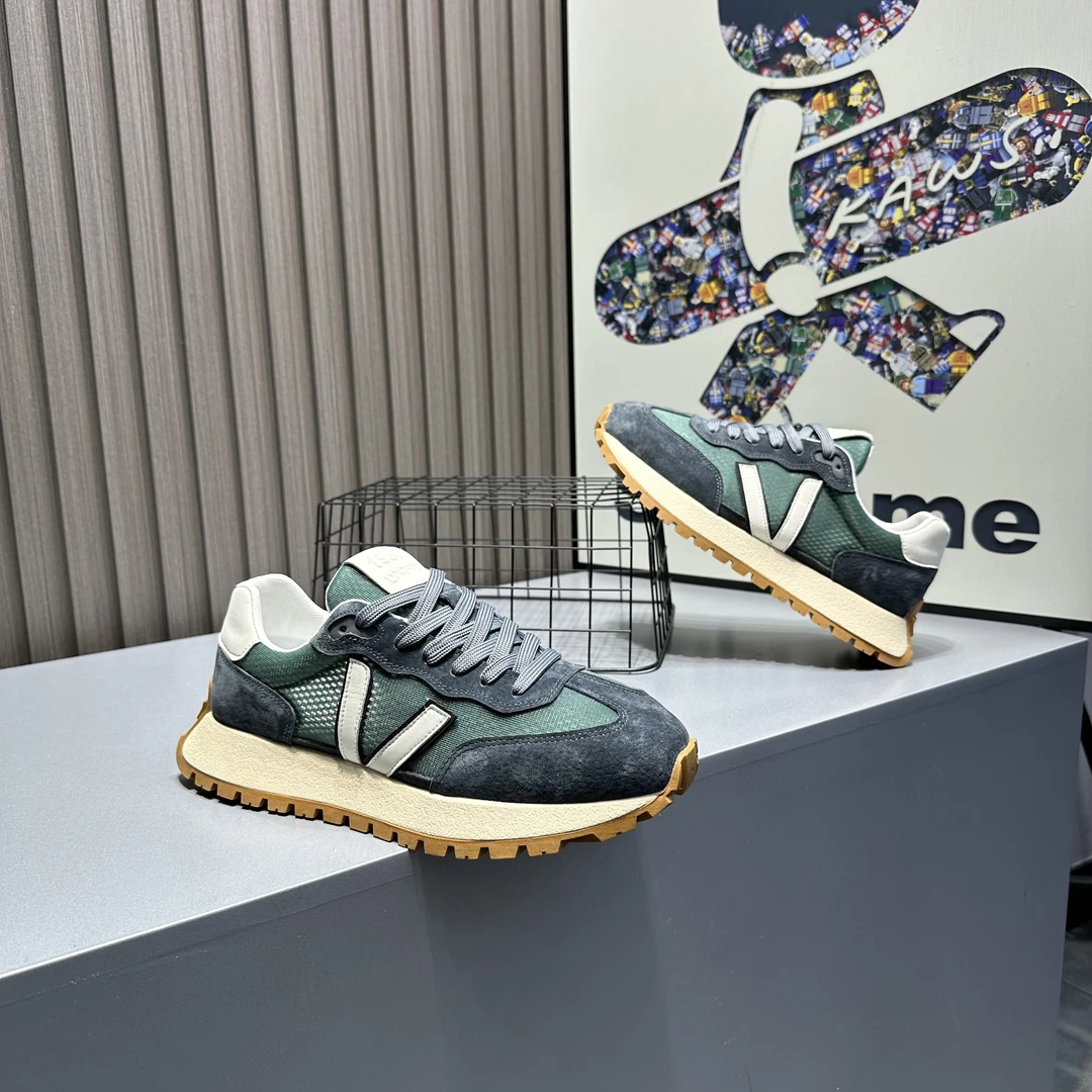 2024新款字母阿甘潮男鞋三明治网百搭增高软底舒适网红爆款休闲鞋