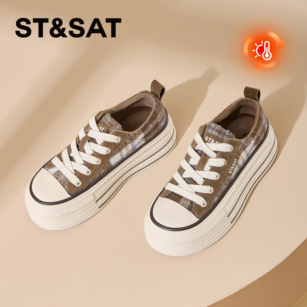 星期六轻便柔软云感休闲鞋女士2025秋冬加绒新款保暖百搭厚底板鞋