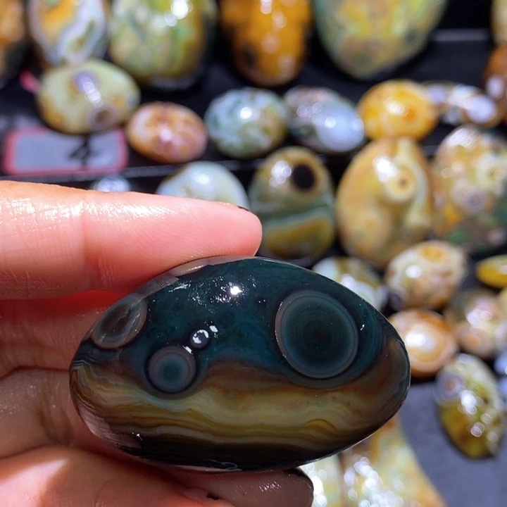 未镶嵌玛瑙/玉髓珠宝奇石