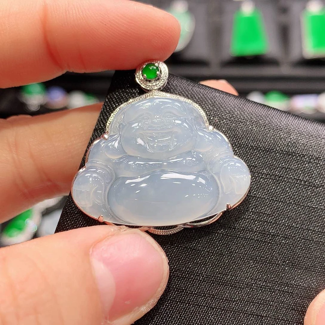 翡翠颈饰18K金镶嵌佛公