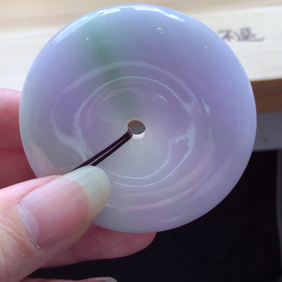 翡翠颈饰未镶嵌吊坠