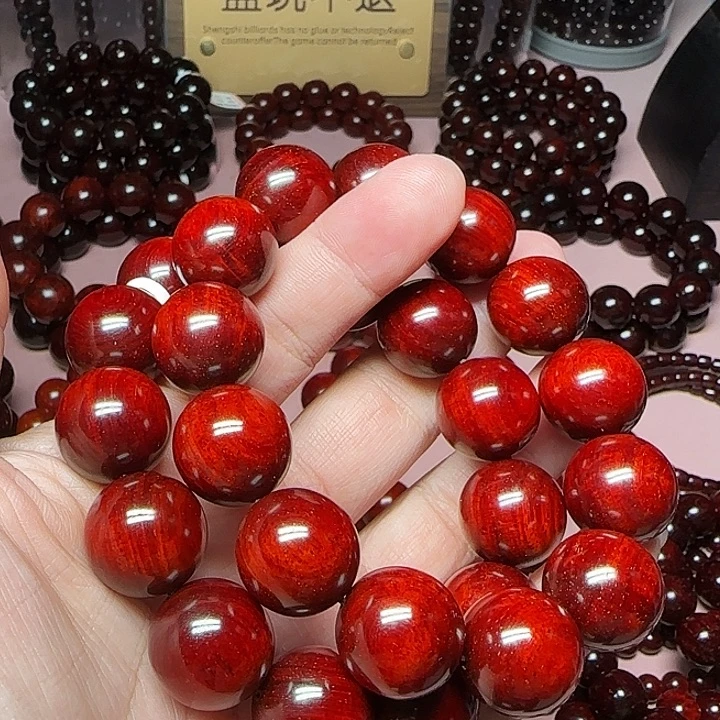 带***己小叶紫檀手串/手链1.8/26