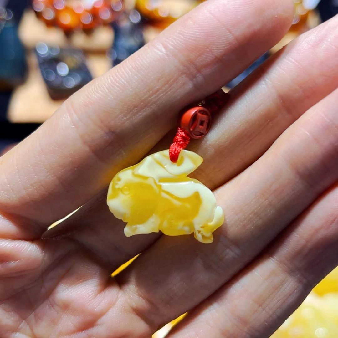 踹***拉未镶嵌蜜蜡裸石福利