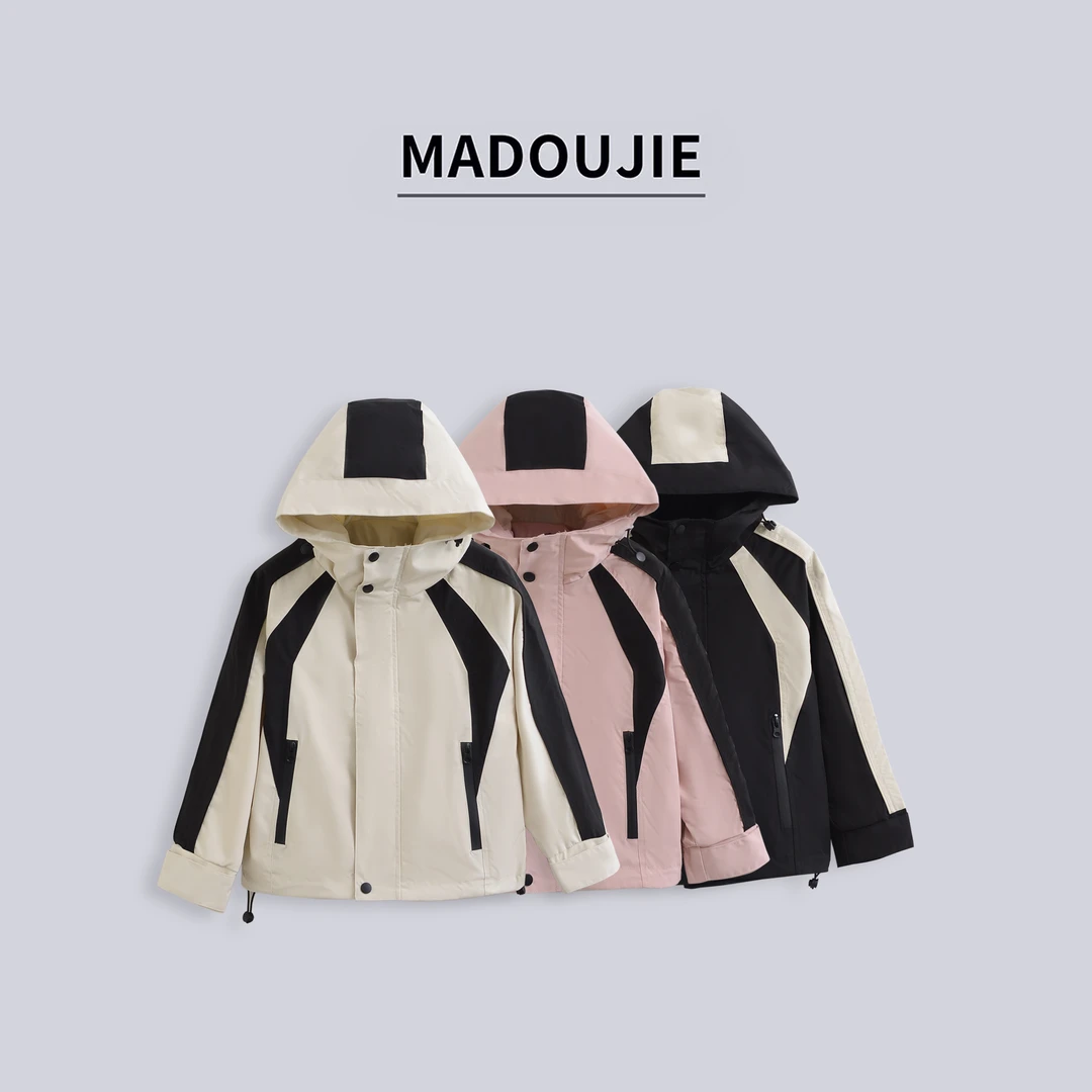 P005【机能服】中大童时尚百搭重工户外冲锋衣外套 24101