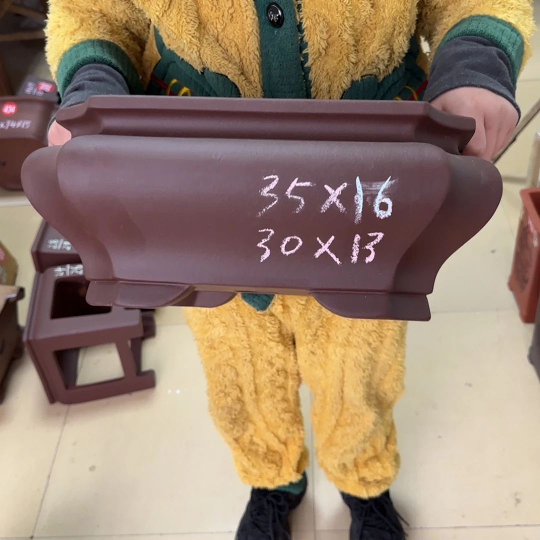紫砂花盆呜呜呜呜