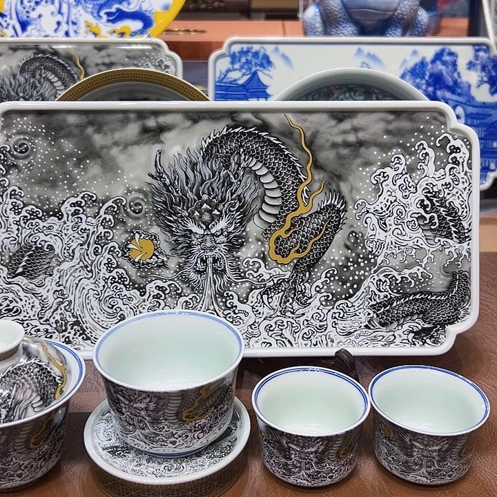 摆件景德镇陶瓷学院等多家单位建立