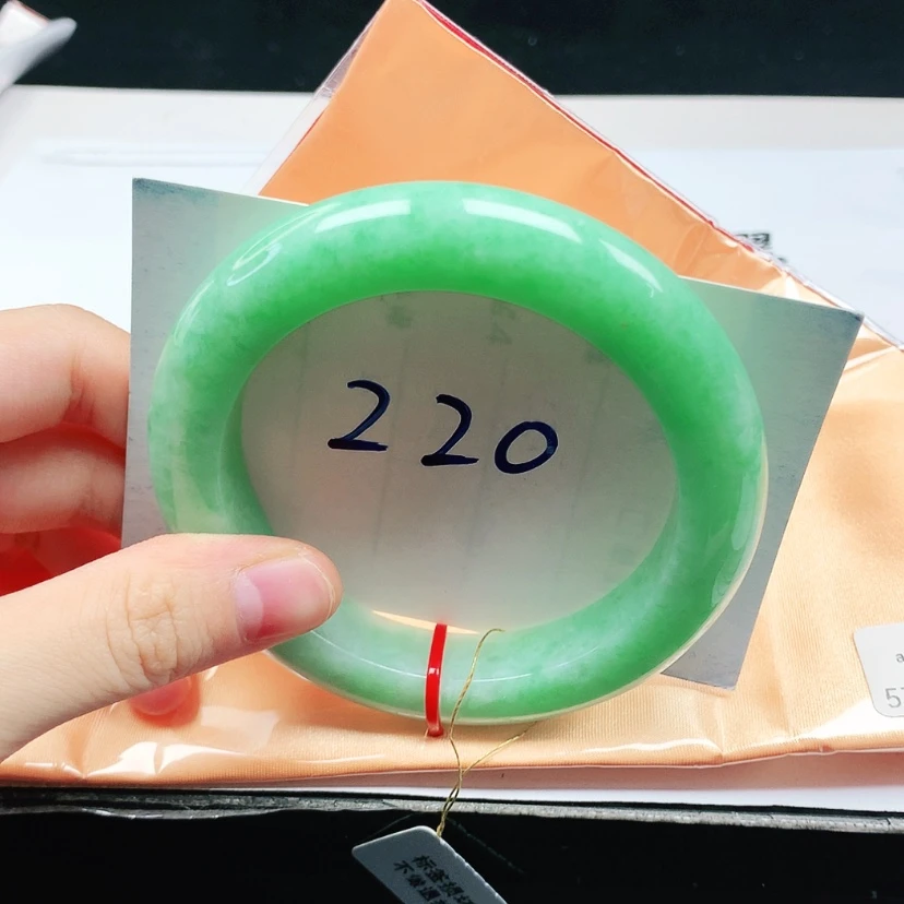 【闪购商品】翡翠手镯未镶嵌缅甸天然a货手镯57+