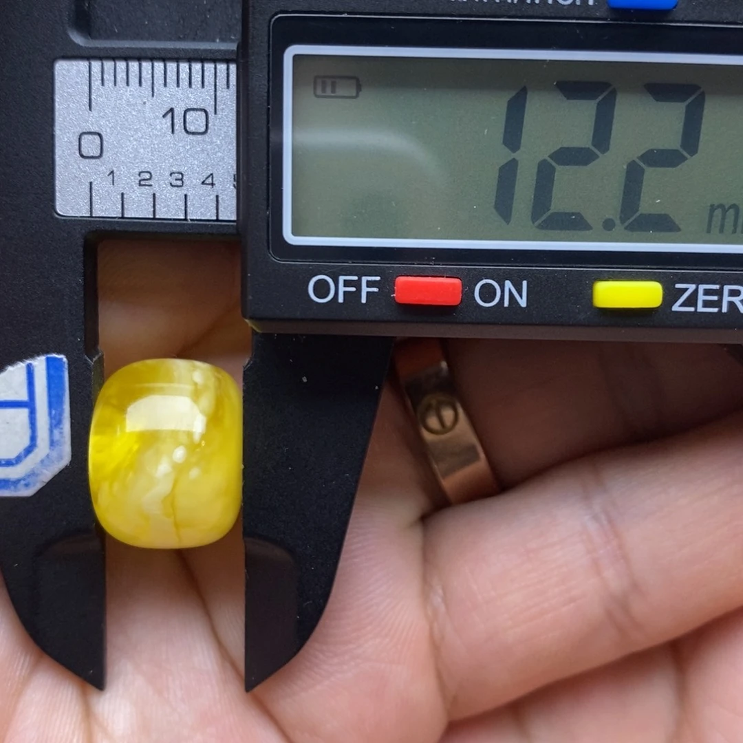 琥珀裸石未镶嵌龙*15.9x12.2老型