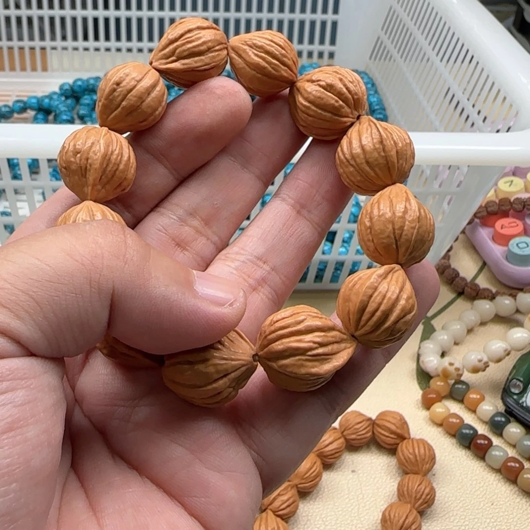 白玉菩提吊坠白色141