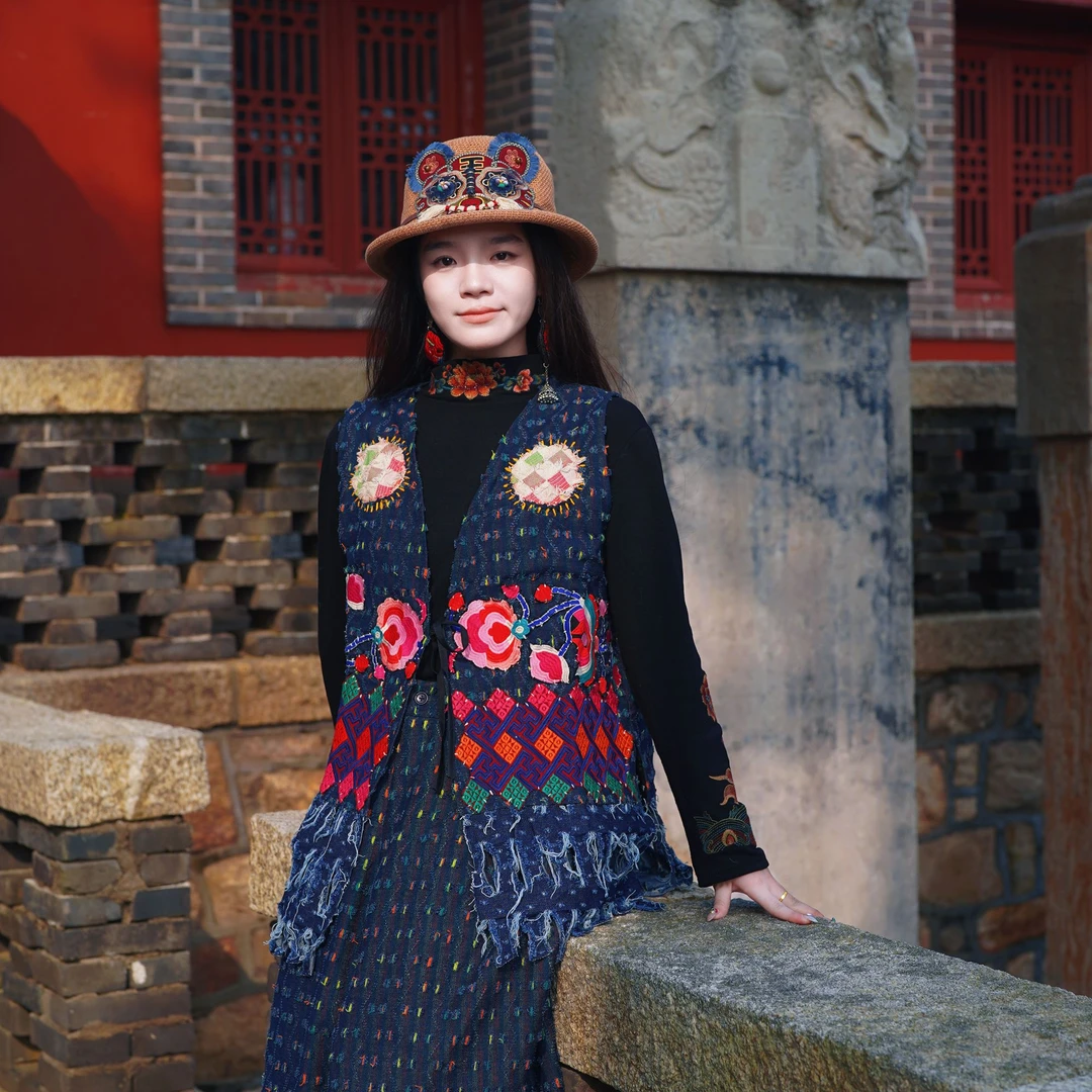 【品月】设计百搭刺绣圆民族风马夹秋冬时尚国风马甲女装绣花25006