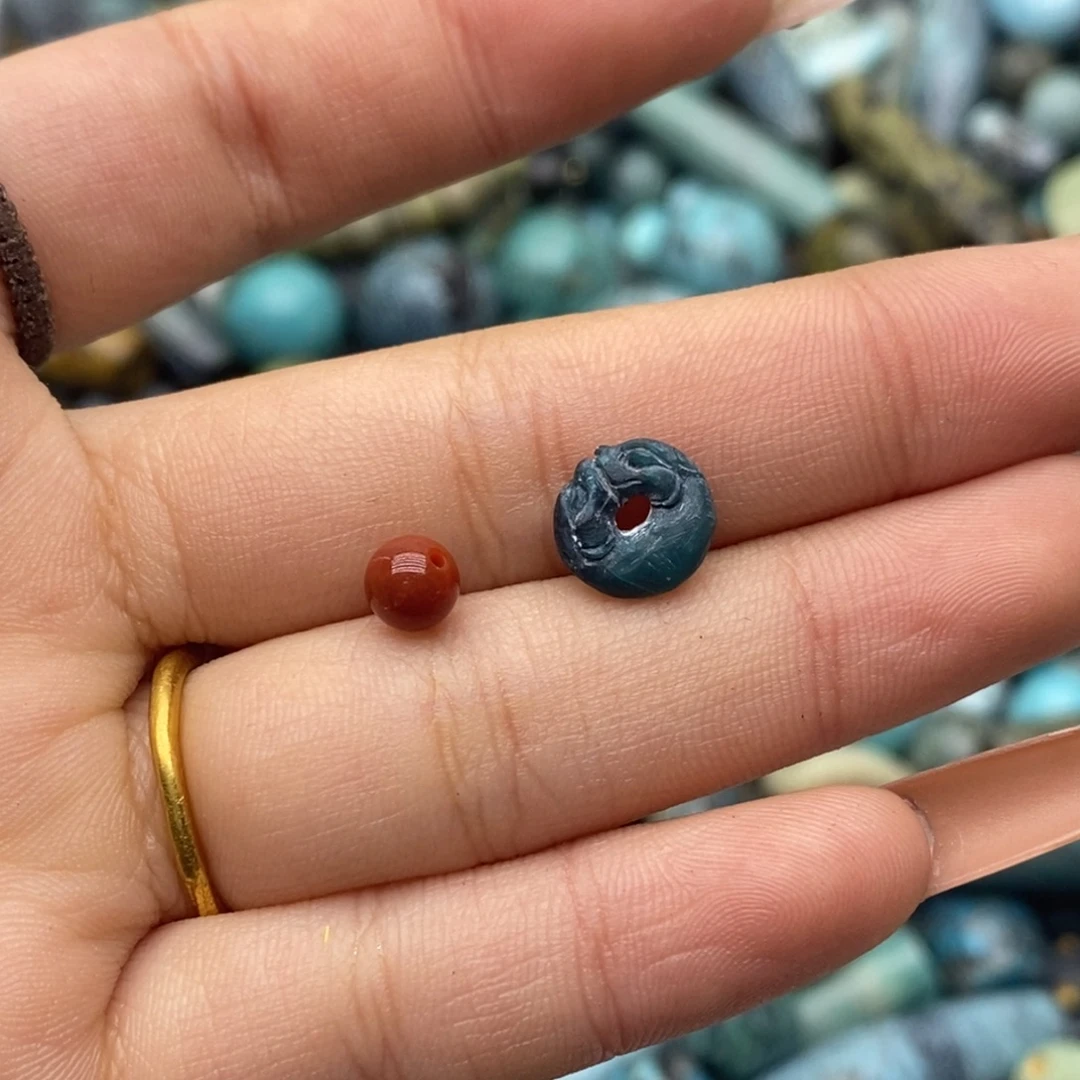 南红玛瑙未镶嵌珠宝奇石