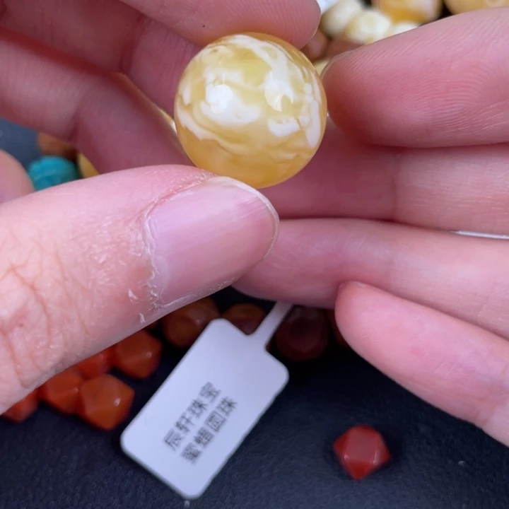 琥珀裸石未镶嵌天然26