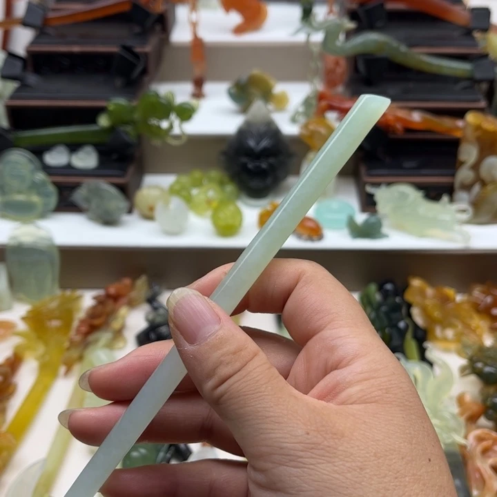 蛇纹石玉未镶嵌岫玉发簪