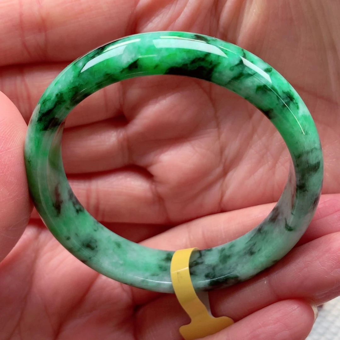 翡翠手镯未镶嵌缅甸翡翠