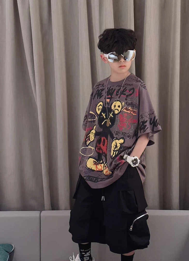 【蜡小新】【搞怪熊】儿童中大童高街个性宽松短袖T恤，模特穿150，